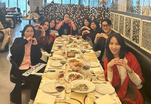 세계 여성의 날을 맞아 DE&I 문화 확산에 대한 의견을 나누는 케첨 임직원