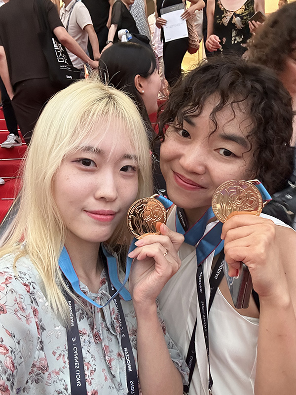 오수빈, 박선미 프로 (왼쪽부터)
